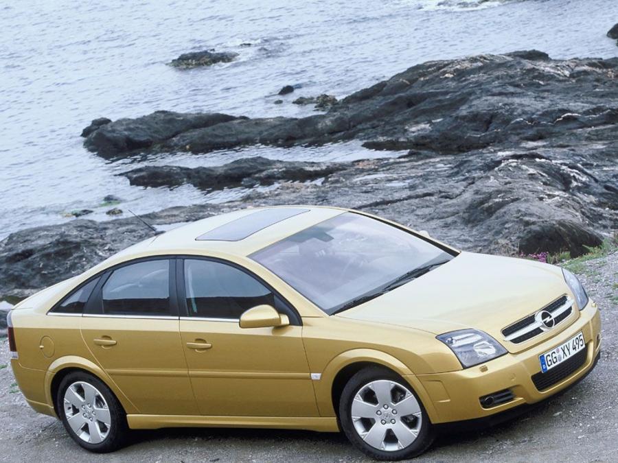  Opel Vectra GTS 2002 года  (фото 21 из 28)